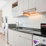 Comfort Stay Studio At Menteng Park Apartment By Travelio
